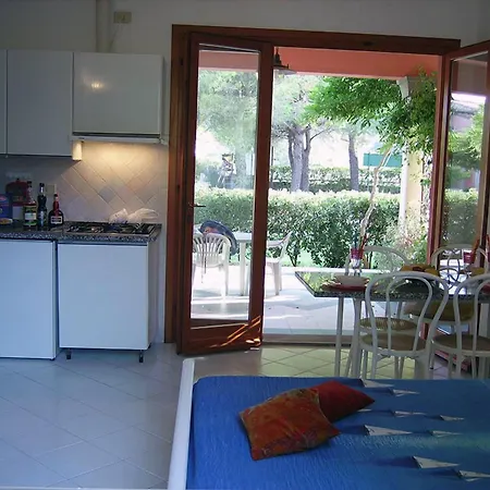 Pozzo Al Moro Village מלון דירות 3*