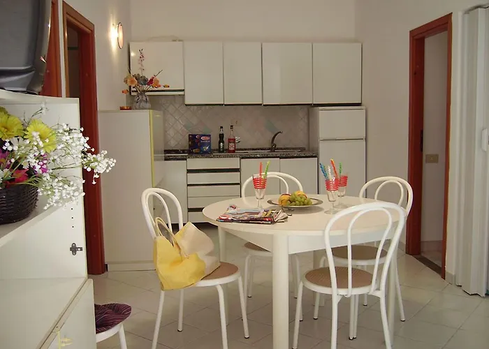 Pozzo Al Moro Village 3* مارينا دي كامبو