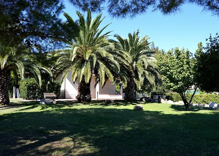 Pozzo Al Moro Village شقة فندقية 3*