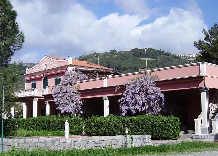 Pozzo Al Moro Village مارينا دي كامبو